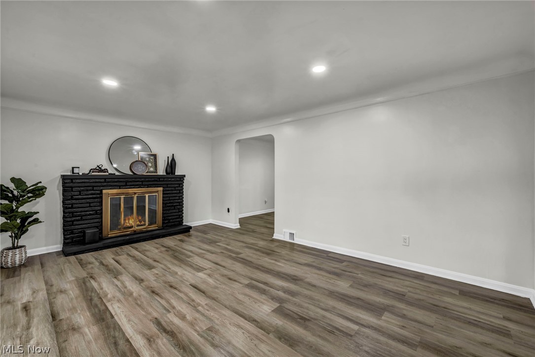 6806 Ottawa Cleveland OH 44105