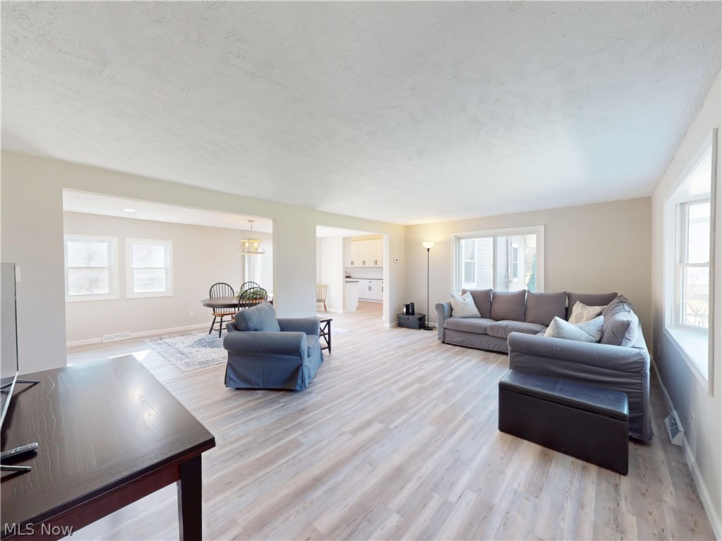 310 N Bissell Road Aurora OH 44202