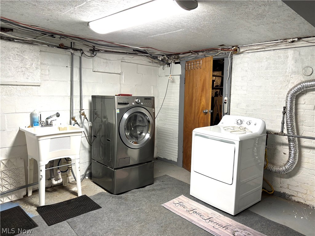 343 State Street Leetonia OH 44431