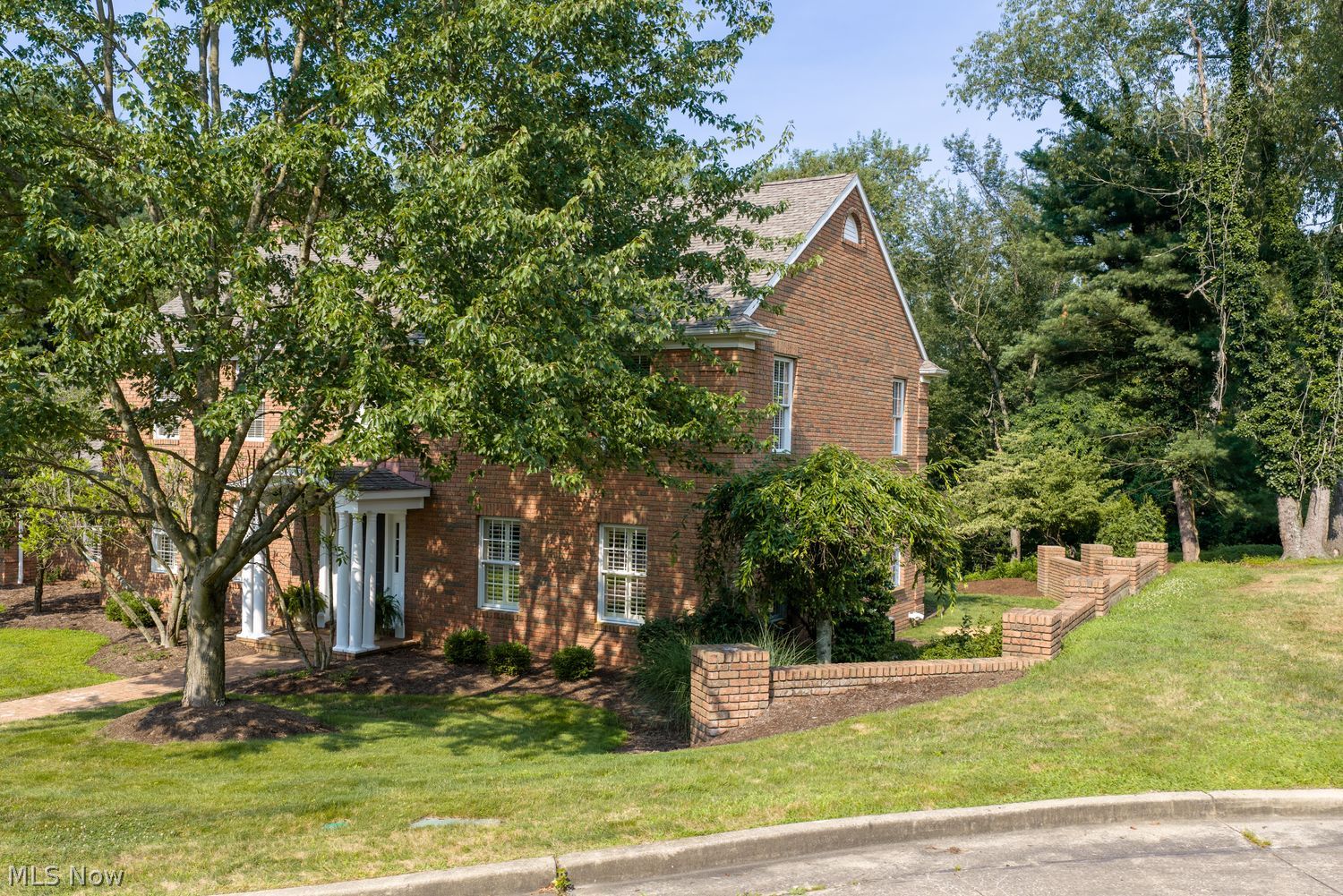 215 Chauncey Avenue NW New Philadelphia OH 44663