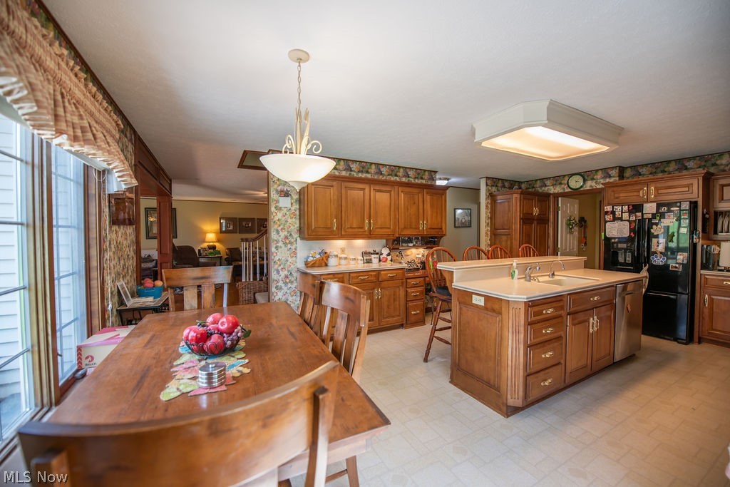 113 Howard Drive Dover OH 44622