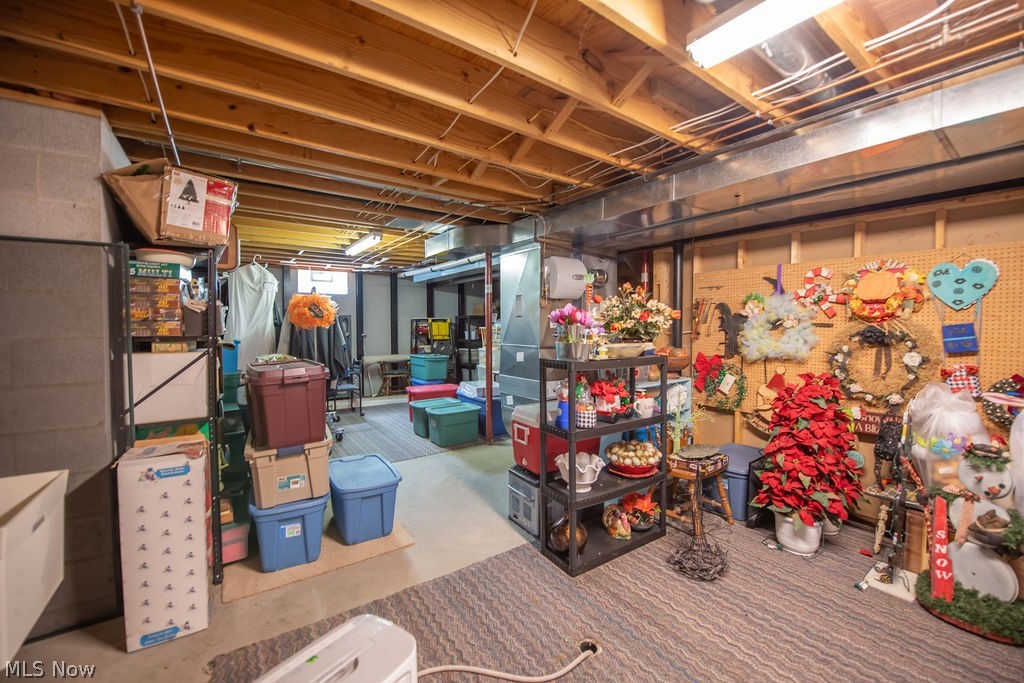 113 Howard Drive Dover OH 44622