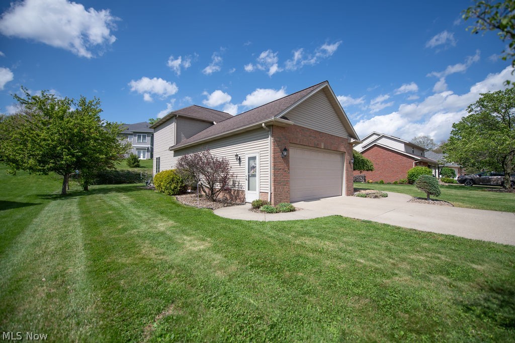 113 Howard Drive Dover OH 44622