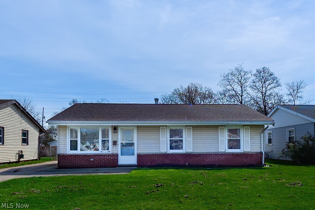 1310 E Larchmont Drive Sandusky OH 44870