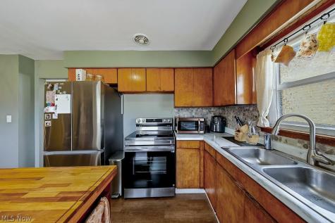 1310 E Larchmont Drive Sandusky OH 44870
