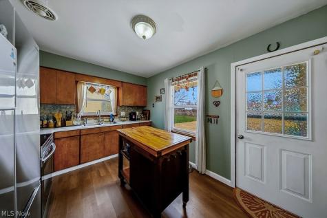 1310 E Larchmont Drive Sandusky OH 44870