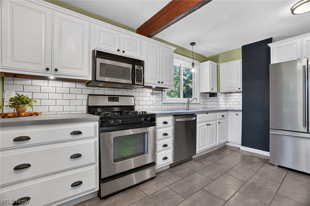 3944 Main Street Perry OH 44081