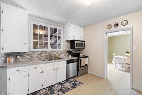 206 Bachtel Street SE North Canton OH 44720