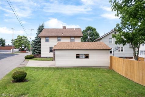 206 Bachtel Street SE North Canton OH 44720