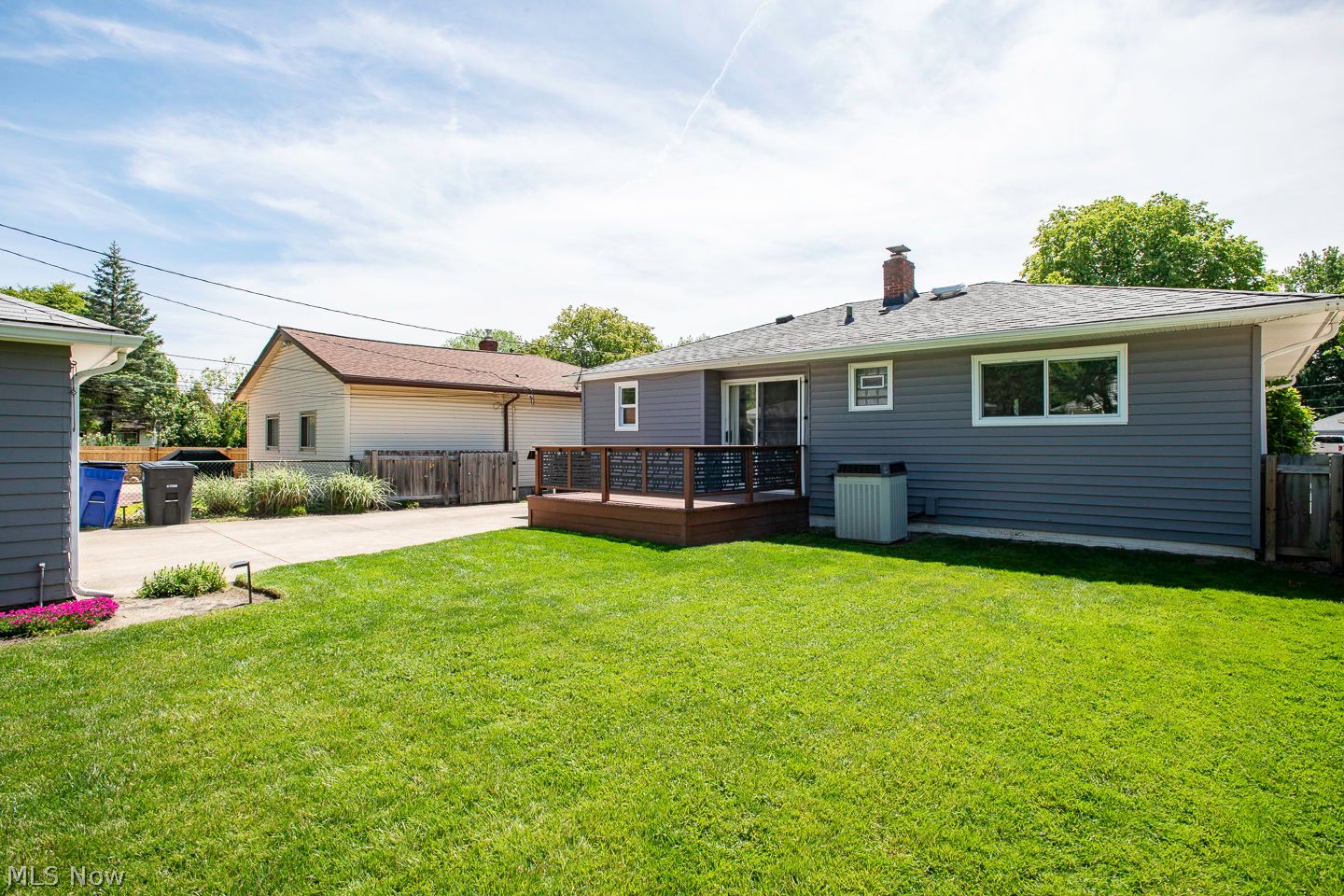 18018 Fairway Cleveland OH 44135