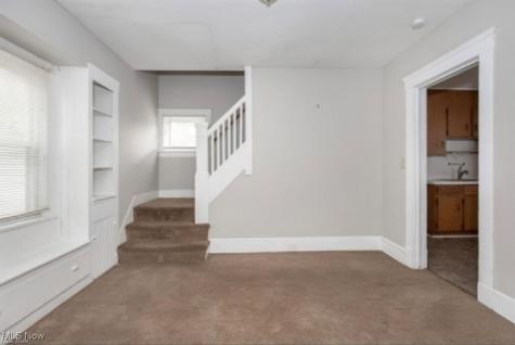 2219 Hood Avenue Cleveland OH 44109