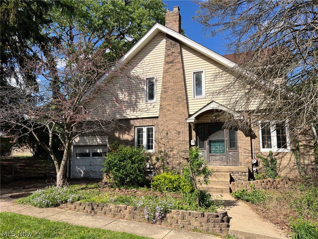 2464 4th Street Cuyahoga Falls OH 44221