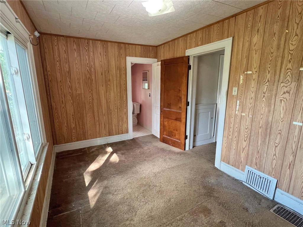 2464 4th Street Cuyahoga Falls OH 44221