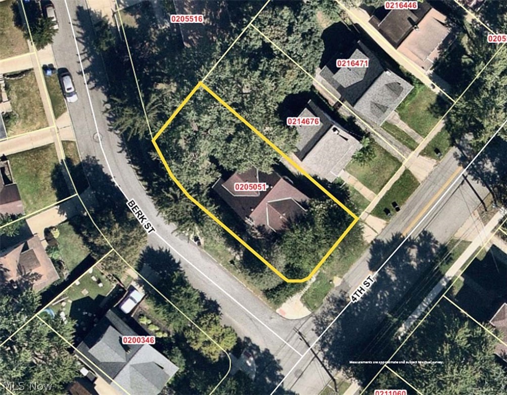 2464 4th Street Cuyahoga Falls OH 44221