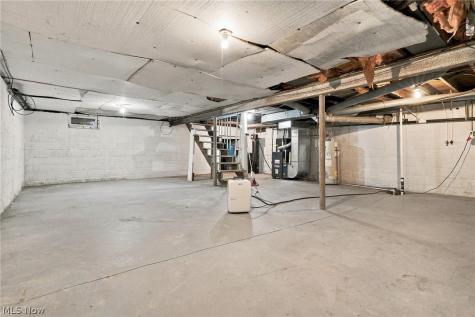 123 32nd Street SW Canton OH 44706