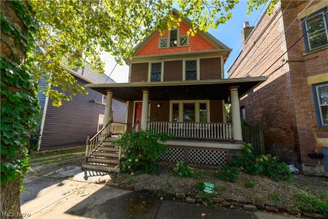 4209 Woodbine Avenue Cleveland OH 44113