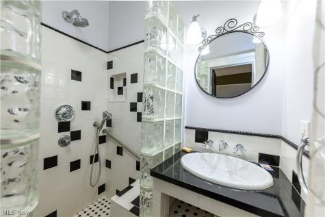 4209 Woodbine Avenue Cleveland OH 44113