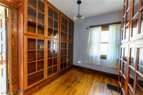 4209 Woodbine Avenue Cleveland OH 44113
