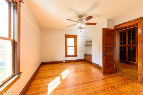 4209 Woodbine Avenue Cleveland OH 44113