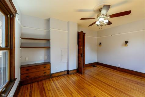 4209 Woodbine Avenue Cleveland OH 44113