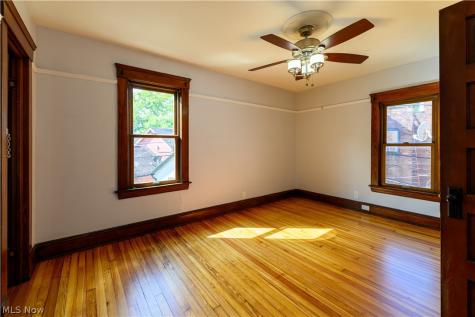 4209 Woodbine Avenue Cleveland OH 44113