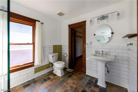 4209 Woodbine Avenue Cleveland OH 44113