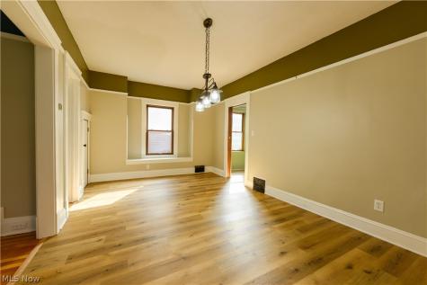 4209 Woodbine Avenue Cleveland OH 44113