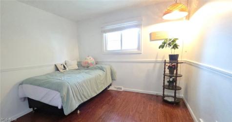 18290 Whitney Road Strongsville OH 44149