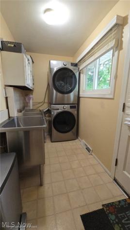 18290 Whitney Road Strongsville OH 44149