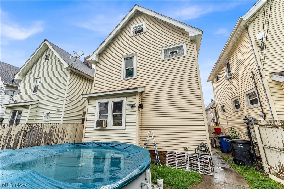 3056 W 104th Street Cleveland OH 44111