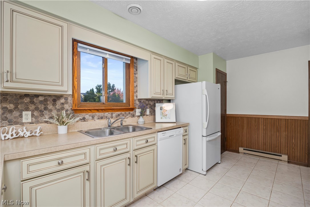 5230 Berkeley Drive Sheffield OH 44054