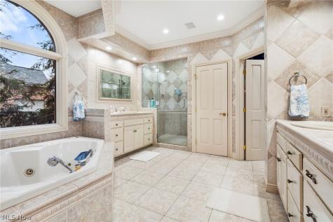 6274 Bertram Avenue NW Canton OH 44718