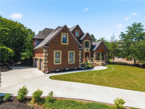 6274 Bertram Avenue NW Canton OH 44718