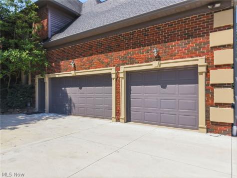 6274 Bertram Avenue NW Canton OH 44718