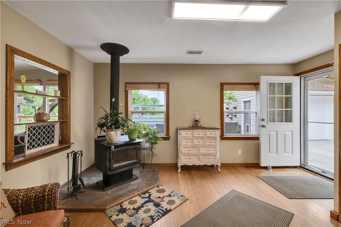 8704 Columbia Road Olmsted Falls OH 44138