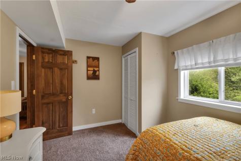 8704 Columbia Road Olmsted Falls OH 44138