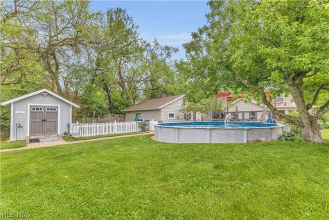 8704 Columbia Road Olmsted Falls OH 44138