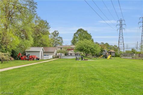 8704 Columbia Road Olmsted Falls OH 44138
