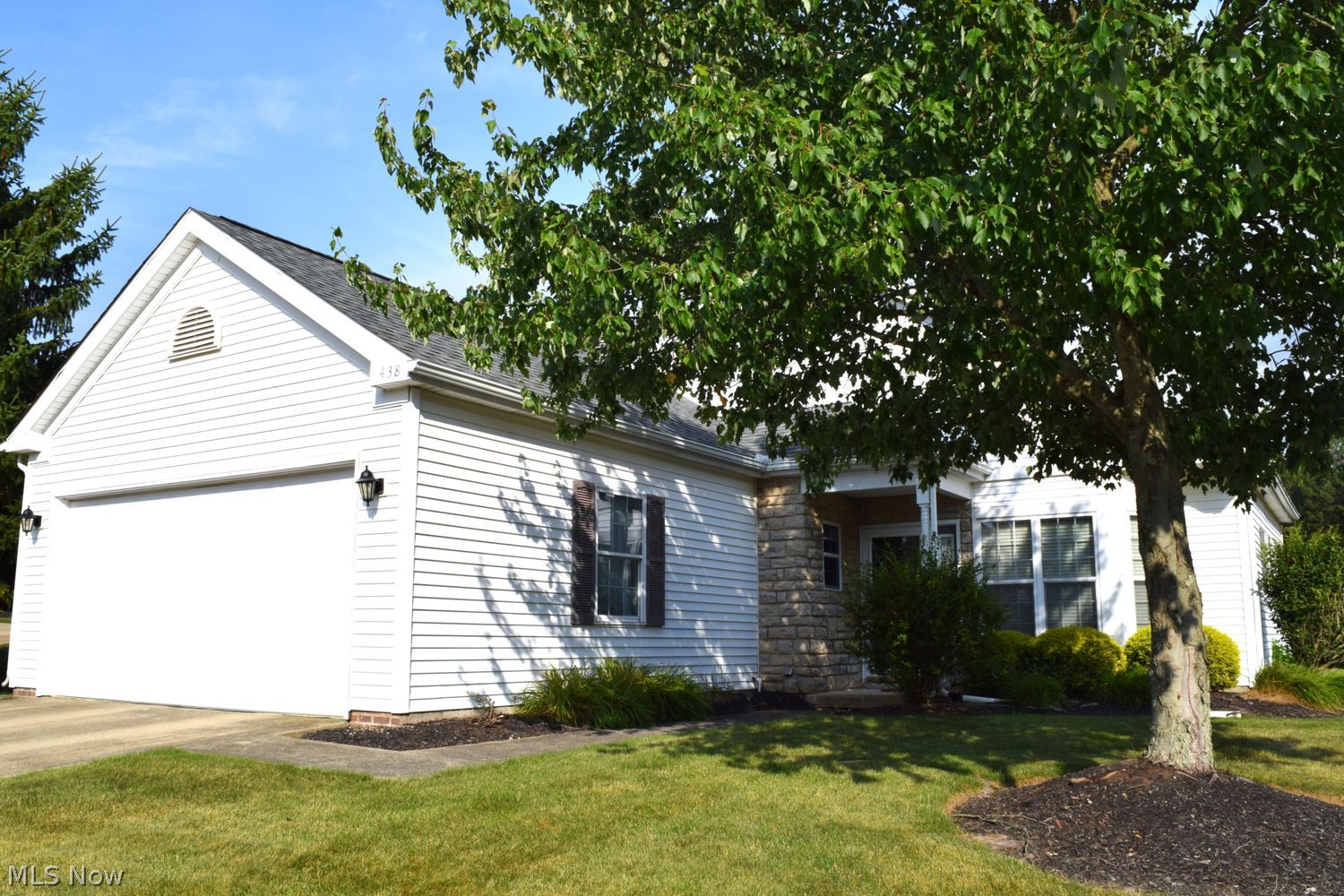438 Woodside Drive Sagamore Hills OH 44067