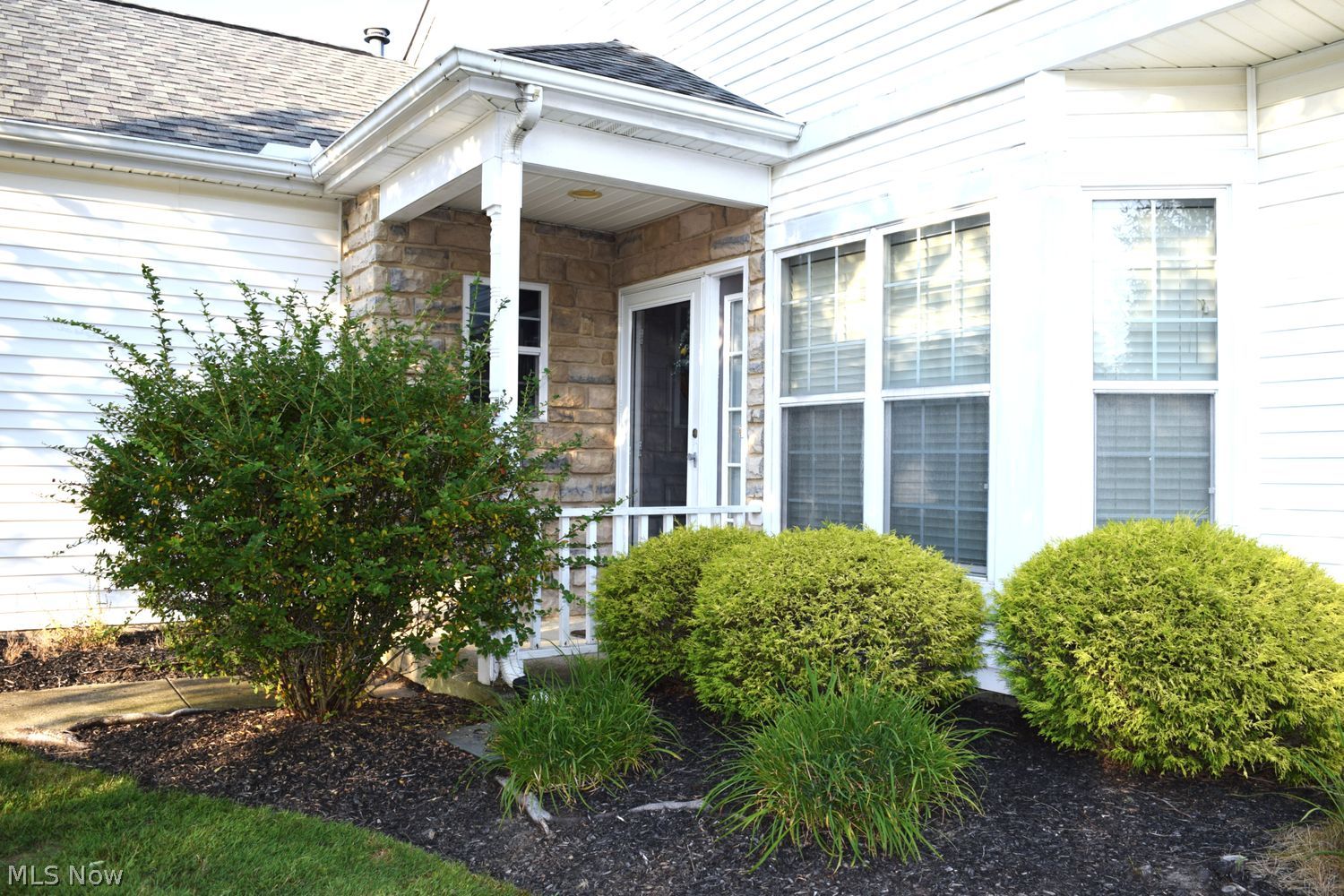 438 Woodside Drive Sagamore Hills OH 44067