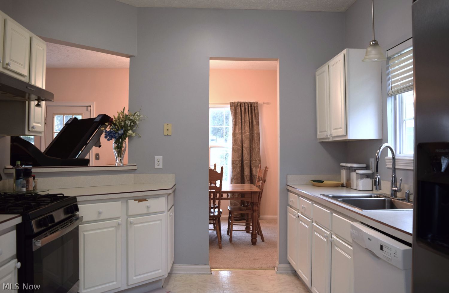 438 Woodside Drive Sagamore Hills OH 44067