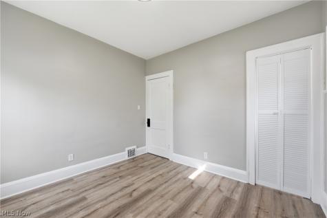 13202 Melzer Avenue Cleveland OH 44120