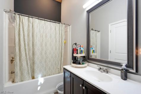 425 Barwell Street Akron OH 44303
