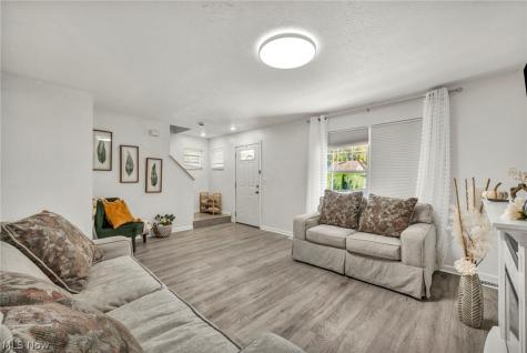 3250 W 58th Street Cleveland OH 44102