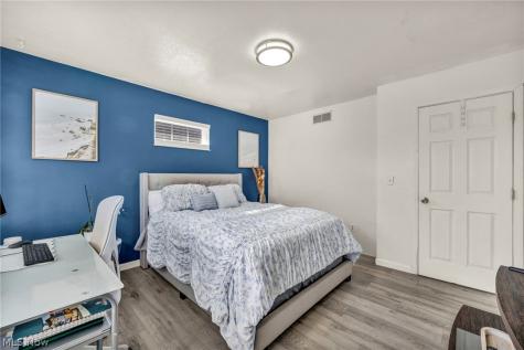 3250 W 58th Street Cleveland OH 44102