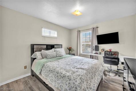 3250 W 58th Street Cleveland OH 44102