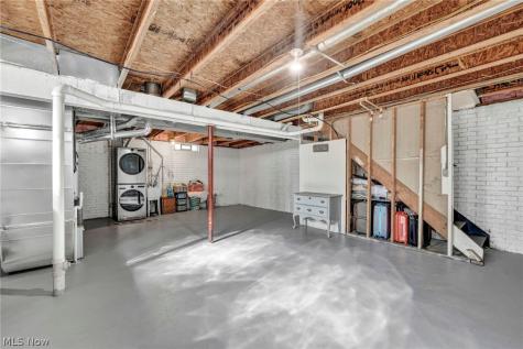 3250 W 58th Street Cleveland OH 44102