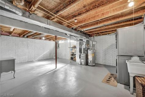 3250 W 58th Street Cleveland OH 44102