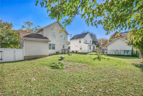3250 W 58th Street Cleveland OH 44102