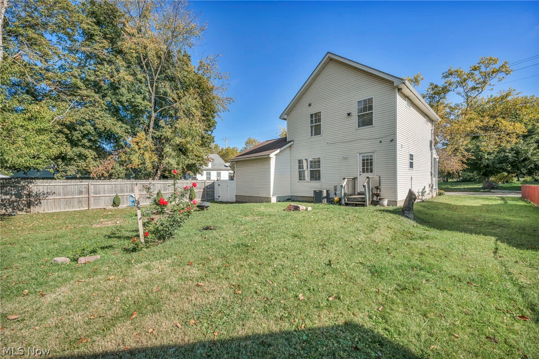 3250 W 58th Street Cleveland OH 44102